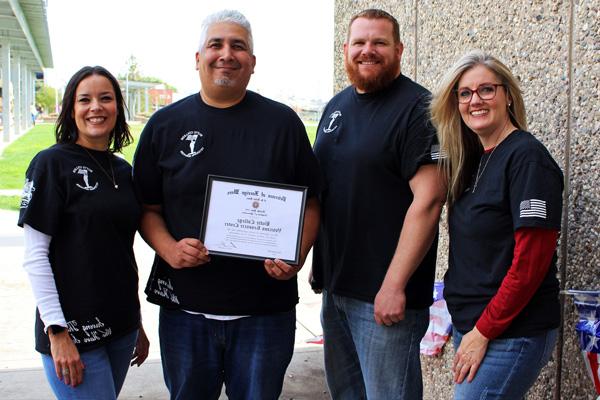 People involved in the Veterans Resource Center